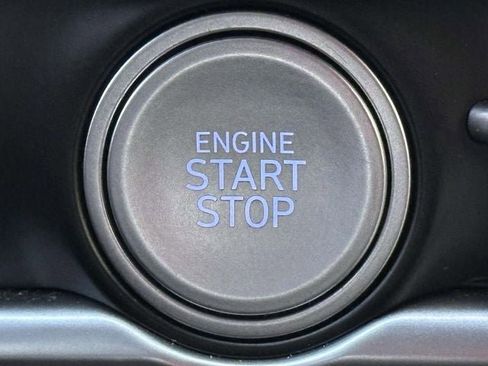 Used 2025 Hyundai Tucson Limited image 34