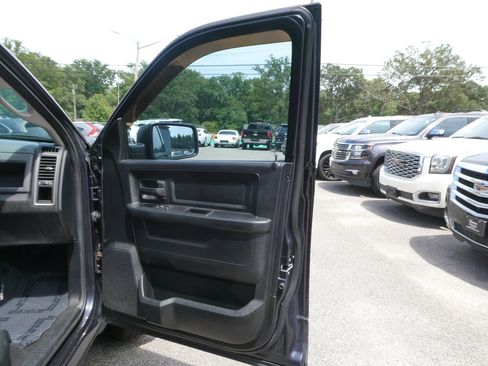 Used 2014 RAM 1500 Express RWD image 21