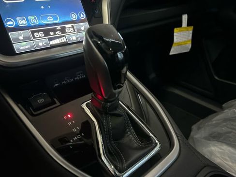 New 2025 Subaru Outback Premium image 18
