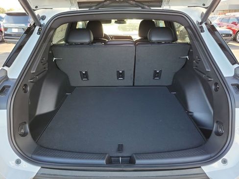 New 2026 Chevrolet Equinox EV LT image 25