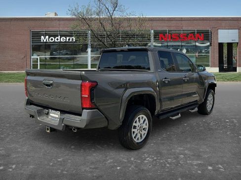 Used 2024 Toyota Tacoma SR5 RWD image 4