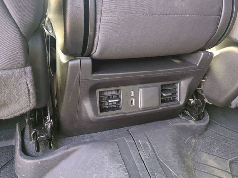 Used 2024 Chevrolet Silverado 1500 RST image 29