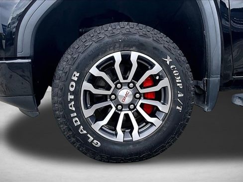 Used 2020 GMC Sierra 1500 AT4 w/ Off-Road Performance Package AWD/4WD image 10