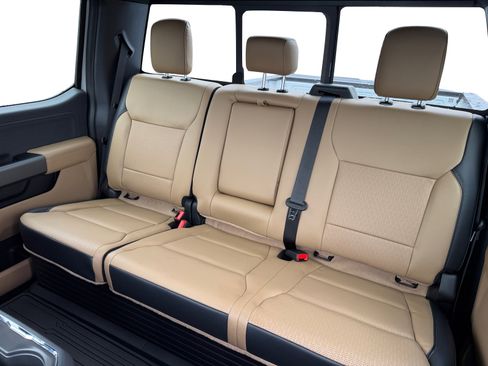 New 2026 Ford F250 Lariat w/ FX4 Off-Road Package image 13