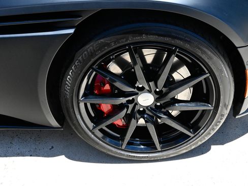 Used 2021 Aston Martin DB11 Coupe RWD image 12