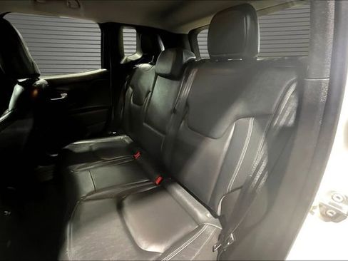 Used 2020 Jeep Renegade Limited AWD/4WD image 20