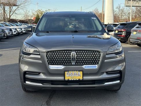 Certified 2024 Lincoln Aviator Premiere w/ Premium Package image 2