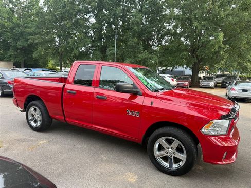 Used 2017 RAM 1500 Express RWD image 4