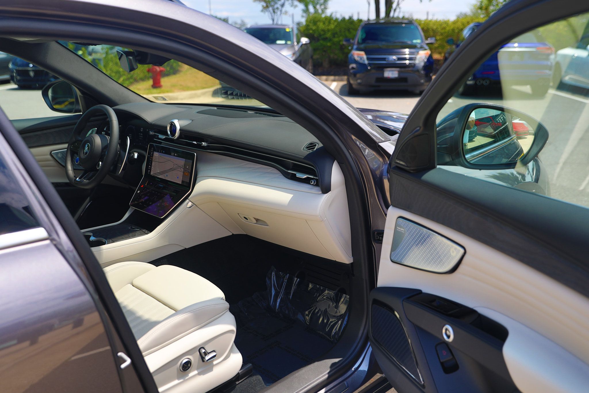 Used 2024 Maserati Grecale Modena AWD/4WD image 48