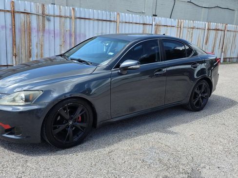 Used 2009 Lexus IS 250 RWD image 2