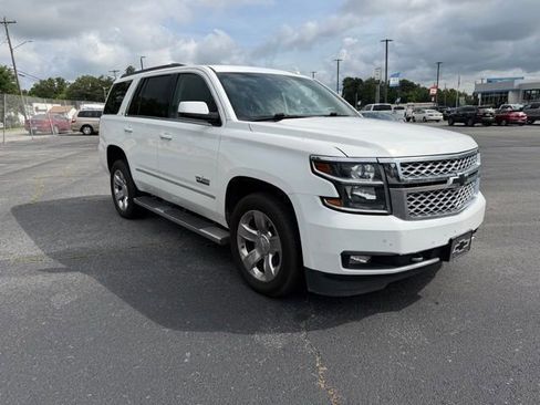 Used 2017 Chevrolet Tahoe LT w/ LT Signature Package RWD image 4