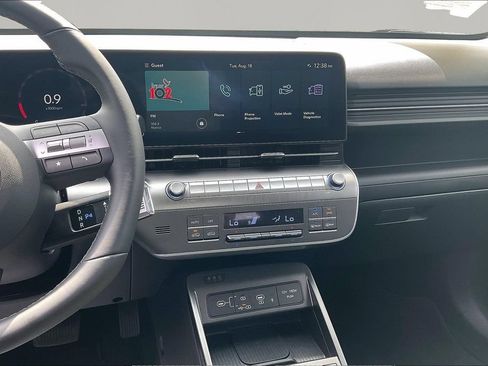 Used 2026 Hyundai Kona SEL Premium FWD image 10