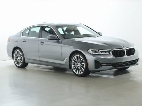 Used 2023 BMW 530i xDrive w/ Premium Package AWD/4WD image 10