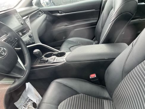 Used 2024 Toyota Camry SE image 26