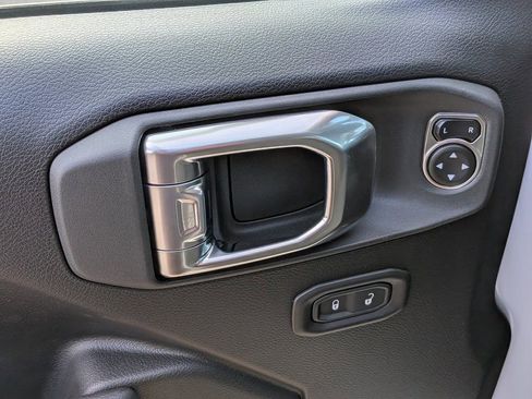 New 2026 Jeep Gladiator Sport image 8