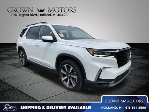 Used 2023 Honda Pilot Elite image 1