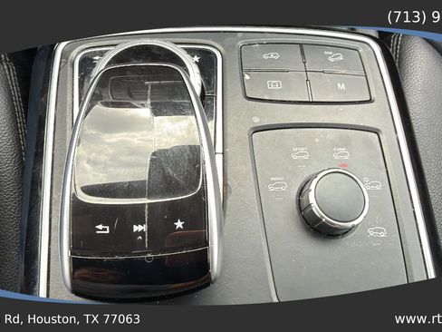 Used 2017 Mercedes-Benz GLS 450 4MATIC image 46