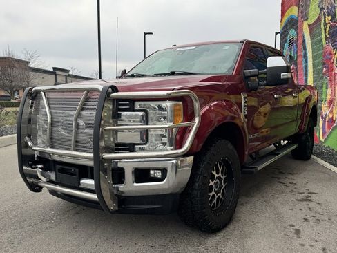 Used 2017 Ford F250 Lariat w/ Lariat Ultimate Package image 6