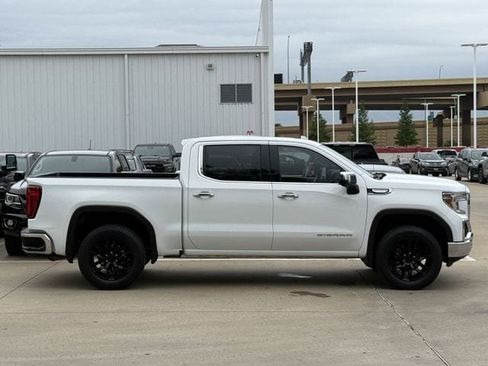 Used 2019 GMC Sierra 1500 SLT RWD image 3