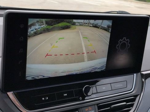 Used 2025 Nissan Altima 2.5 SR w/ SR Premium Package image 20