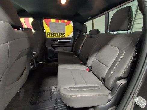 New 2026 RAM 1500 4x4 Crew Cab image 28