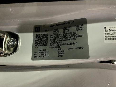 New 2025 GMC Canyon Elevation w/ Convenience Package image 14