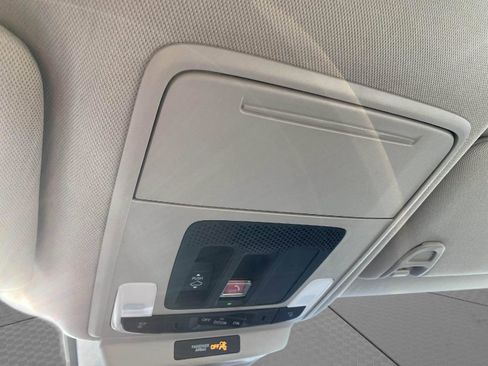 Used 2023 Honda Accord Touring image 29