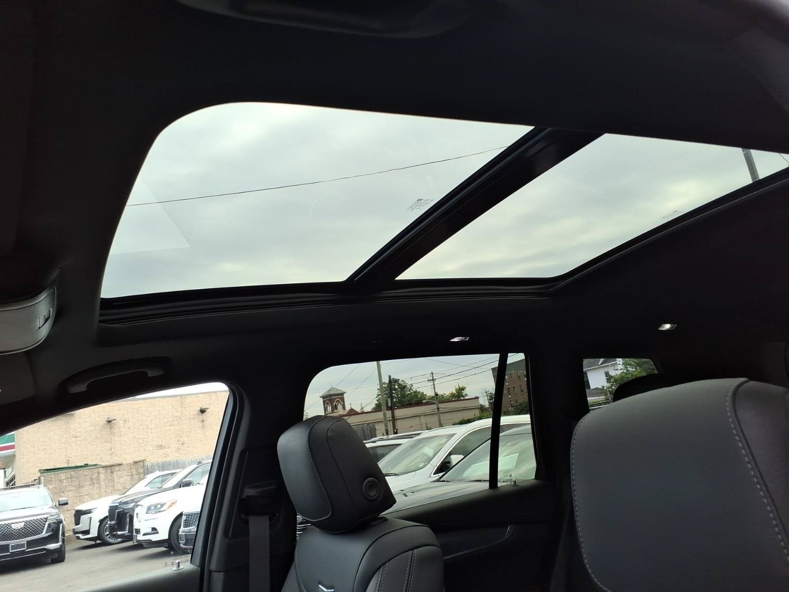 Certified 2024 Cadillac XT6 Luxury AWD/4WD image 25