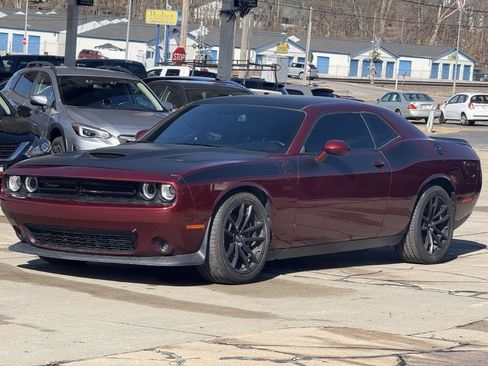 Used 2021 Dodge Challenger R/T Scat Pack w/ T/A Package RWD image 3