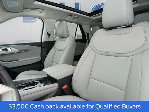 New 2026 Ford Explorer Active w/ Active Comfort Package image 27