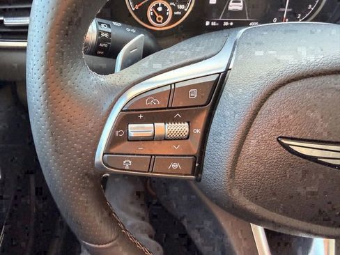 Used 2026 Genesis G70 2.5T image 20