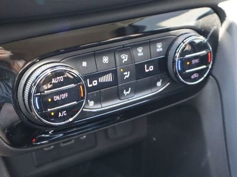 Used 2023 Buick Encore GX Select FWD image 24