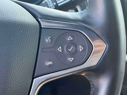 Used 2023 Chevrolet Traverse RS AWD/4WD image 24