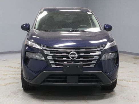 Certified 2025 Nissan Rogue SV AWD/4WD image 7