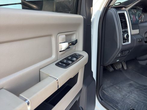 Used 2012 RAM 2500 SLT AWD/4WD image 10