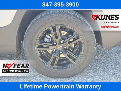 Used 2023 GMC Terrain AT4 AWD/4WD image 11
