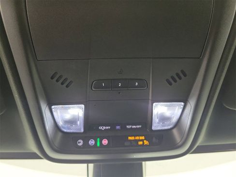 Certified 2023 Cadillac XT5 Luxury image 32