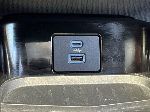 Used 2023 Ford Mustang Mach-E Premium image 7