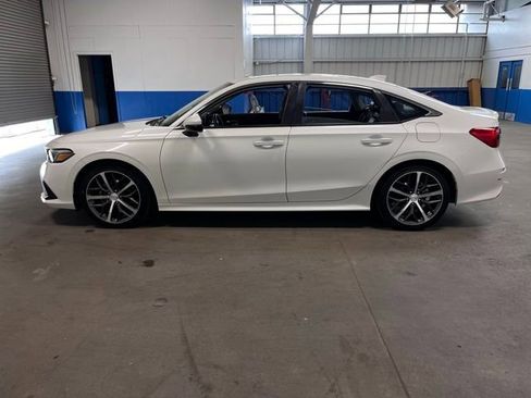 Used 2024 Honda Civic Touring image 6