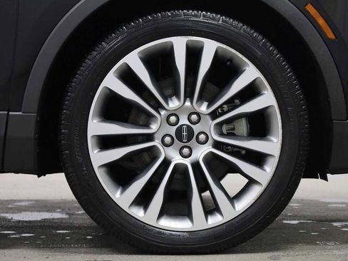 Used 2018 Lincoln MKX Reserve w/ Luxury Package image 12