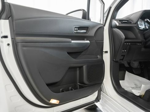 New 2026 Toyota Sienna XLE Woodland Edition AWD/4WD image 41