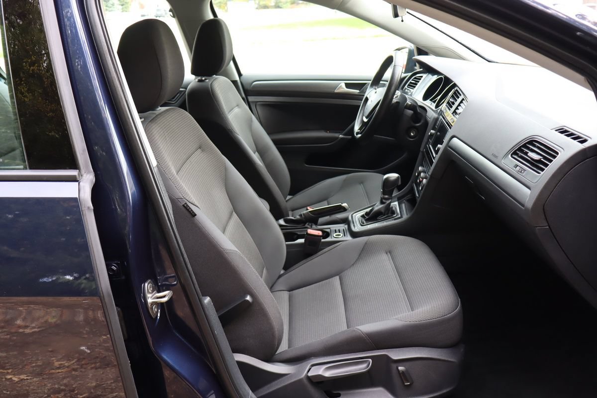 Used 2018 Volkswagen Golf S FWD image 22