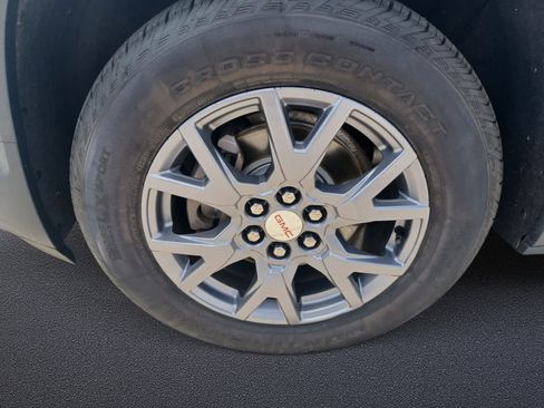 Used 2020 GMC Acadia SLT FWD image 21