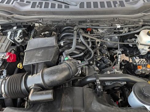 Used 2024 Ford F250 XLT w/ FX4 Off-Road Package AWD/4WD image 29