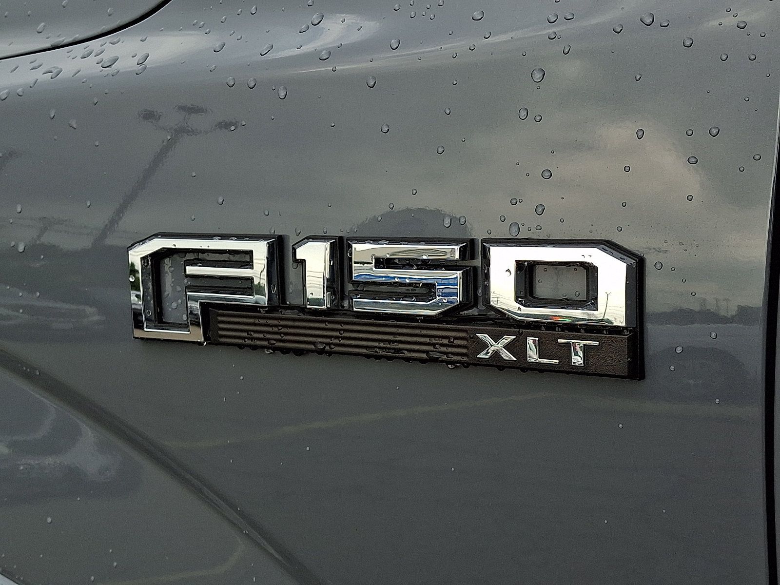 Used 2019 Ford F150 XLT w/ Equipment Group 302A Luxury AWD/4WD image 29