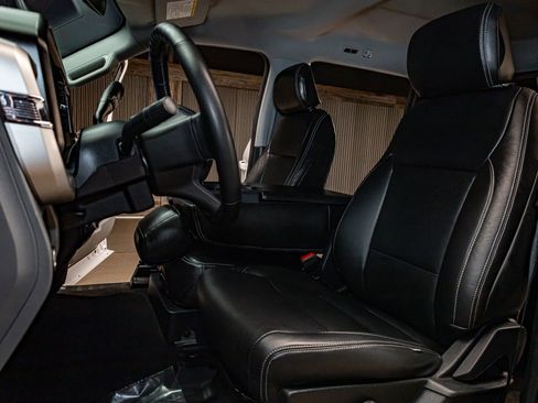 Used 2025 Ford F250 XL w/ STX Appearance Package image 19