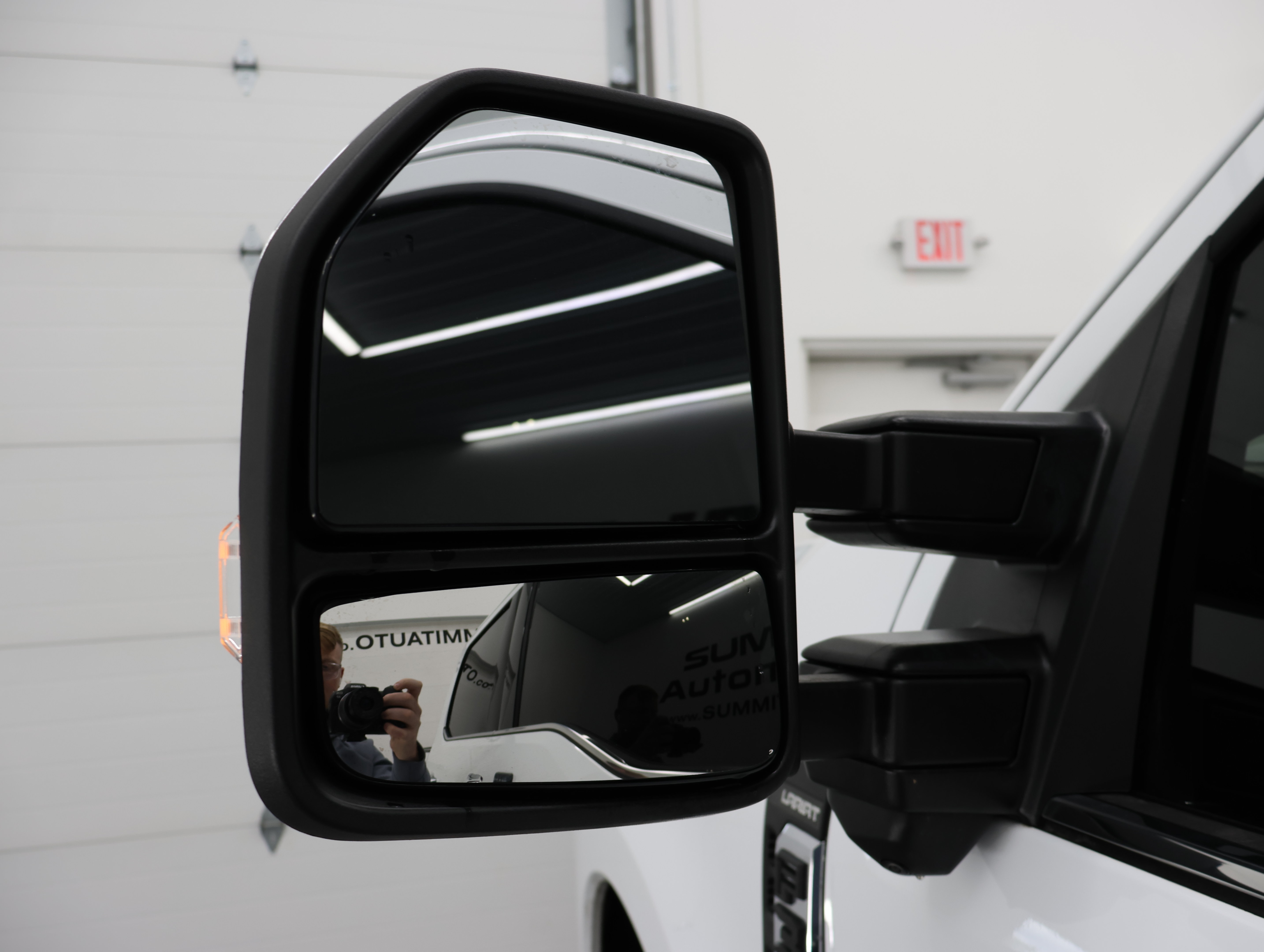 Used 2025 Ford F350 Lariat w/ Chrome Package AWD/4WD image 35