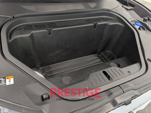 Used 2023 Ford Mustang Mach-E Select RWD image 3