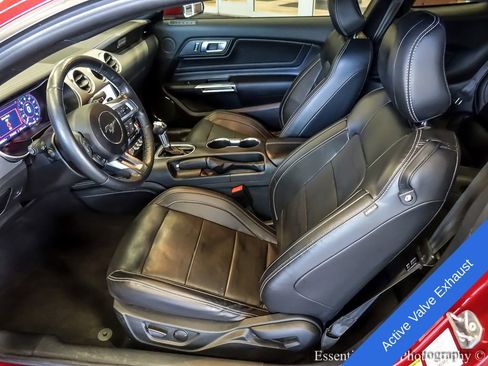 Used 2022 Ford Mustang GT Premium w/ Equipment Group 401A RWD image 9