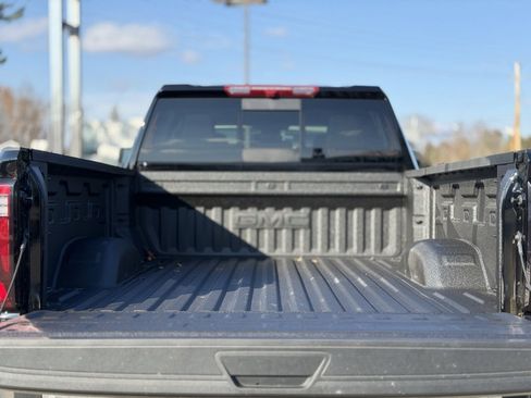 New 2026 GMC Sierra 2500 SLT w/ SLT Premium Package image 6